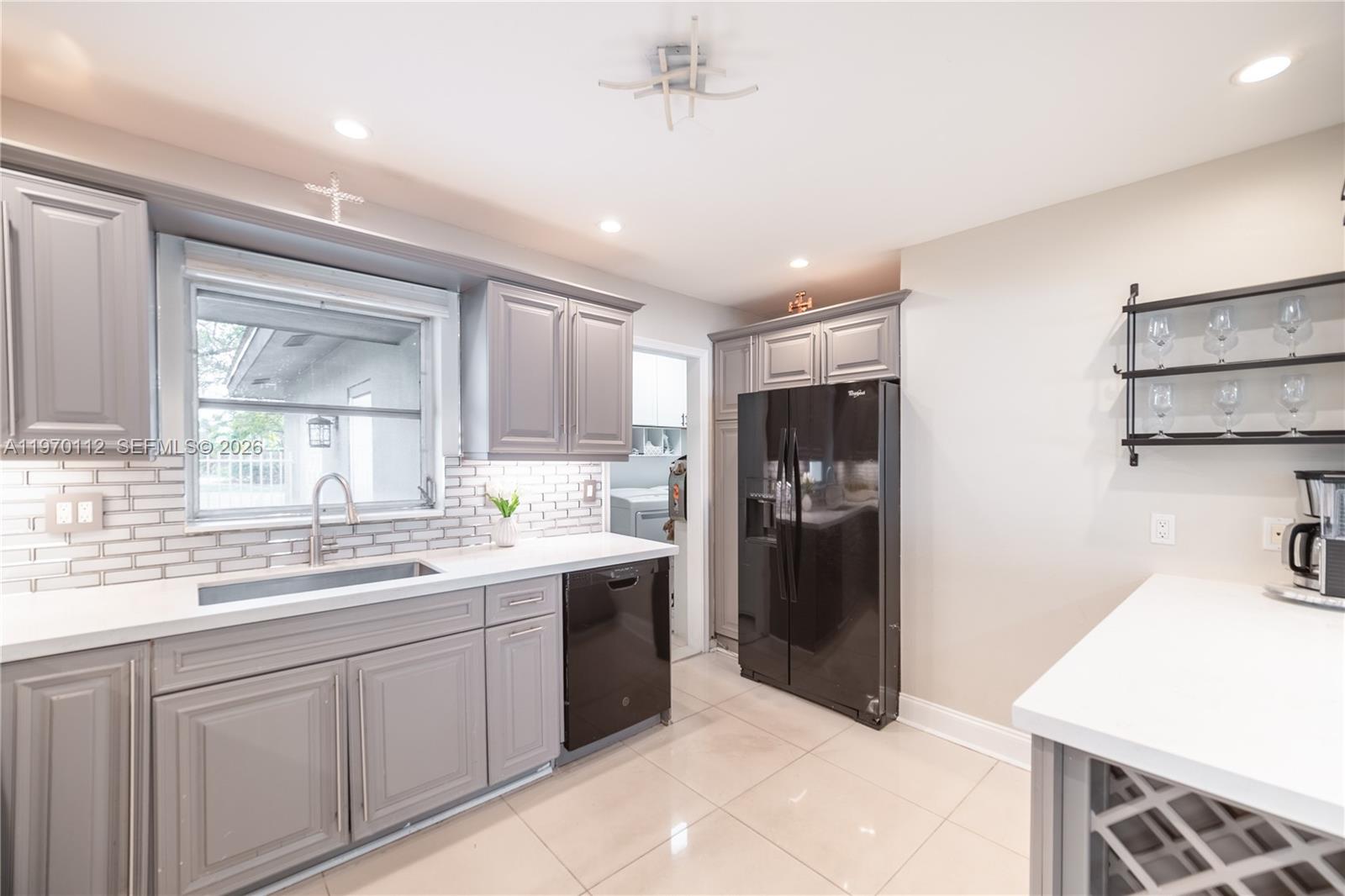 2121 NE 62nd St Fort Lauderdale, FL 33308