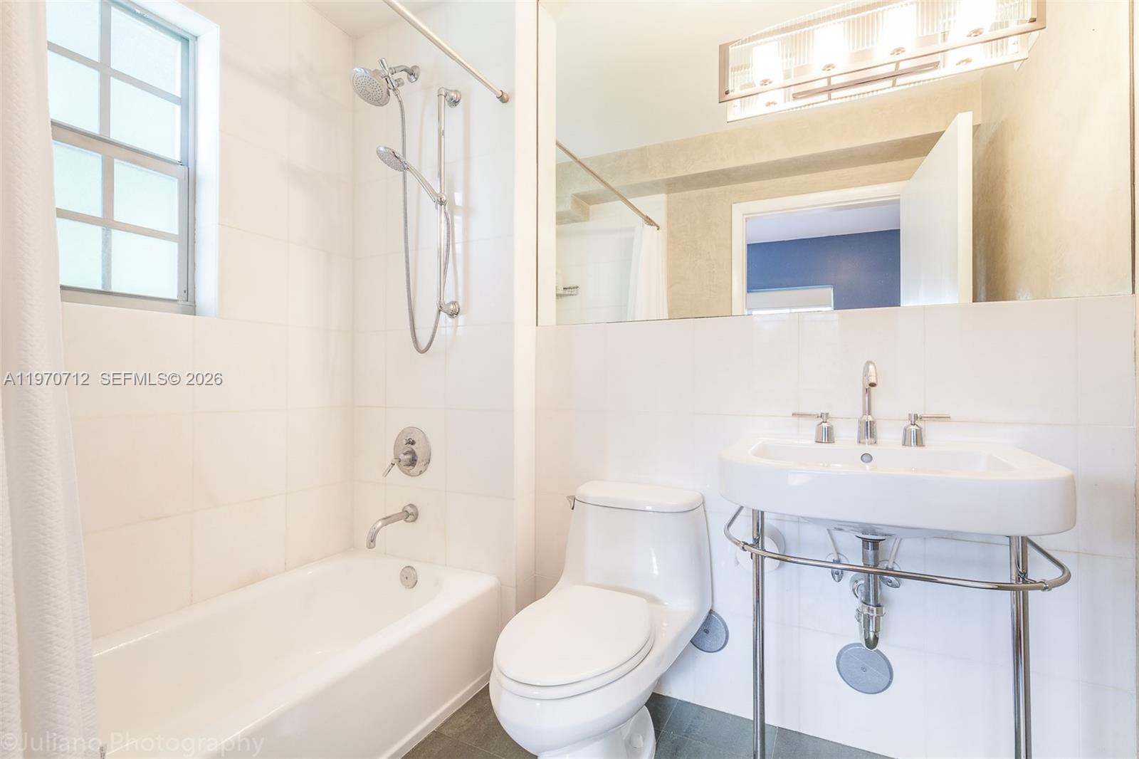 911 3rd St #1 Miami Beach, FL 33139