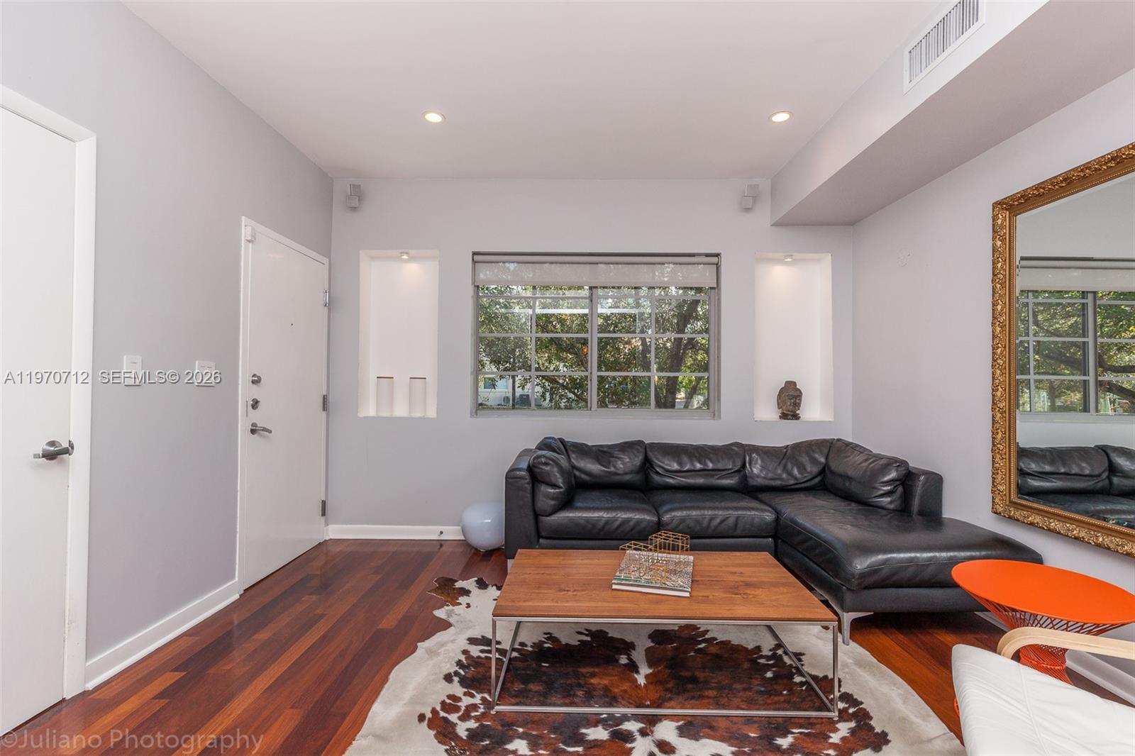 911 3rd St #1 Miami Beach, FL 33139