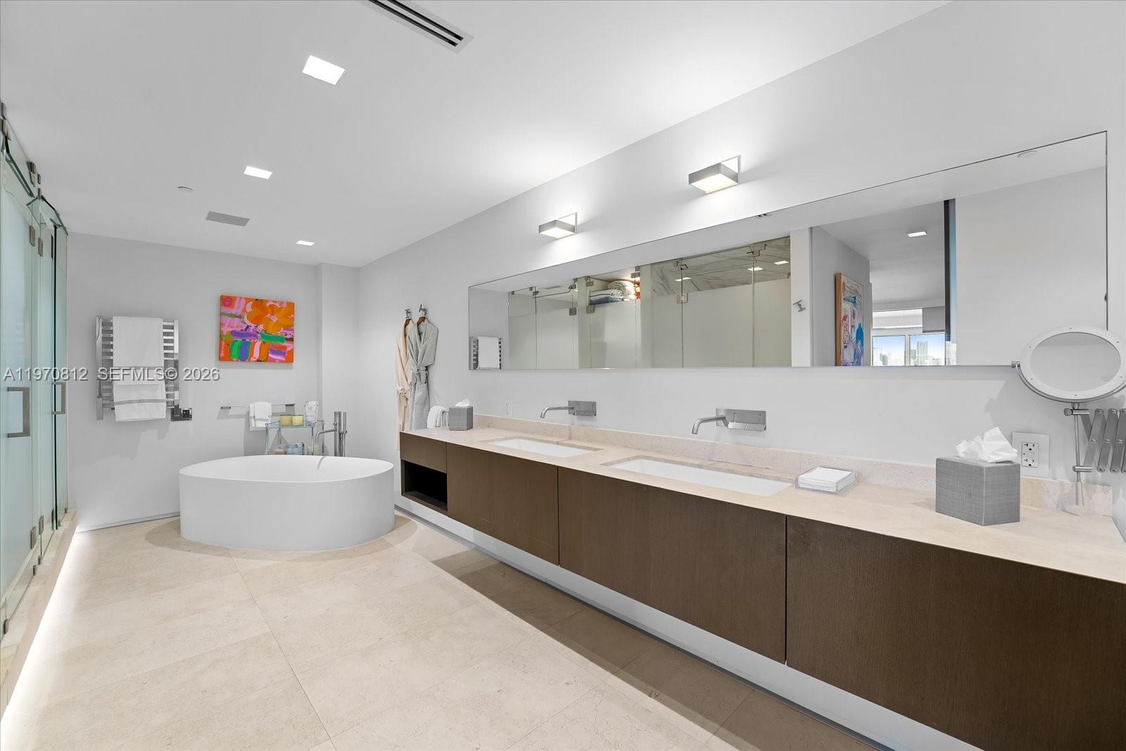 4921 Fisher Is Dr #4921 Miami Beach, FL 33109