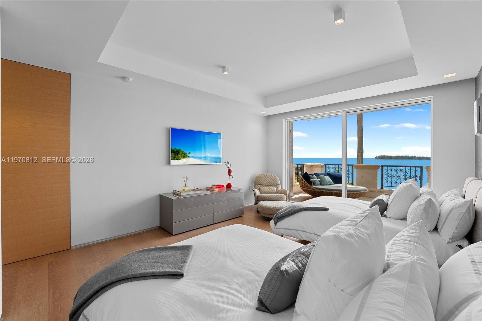 4921 Fisher Is Dr #4921 Miami Beach, FL 33109