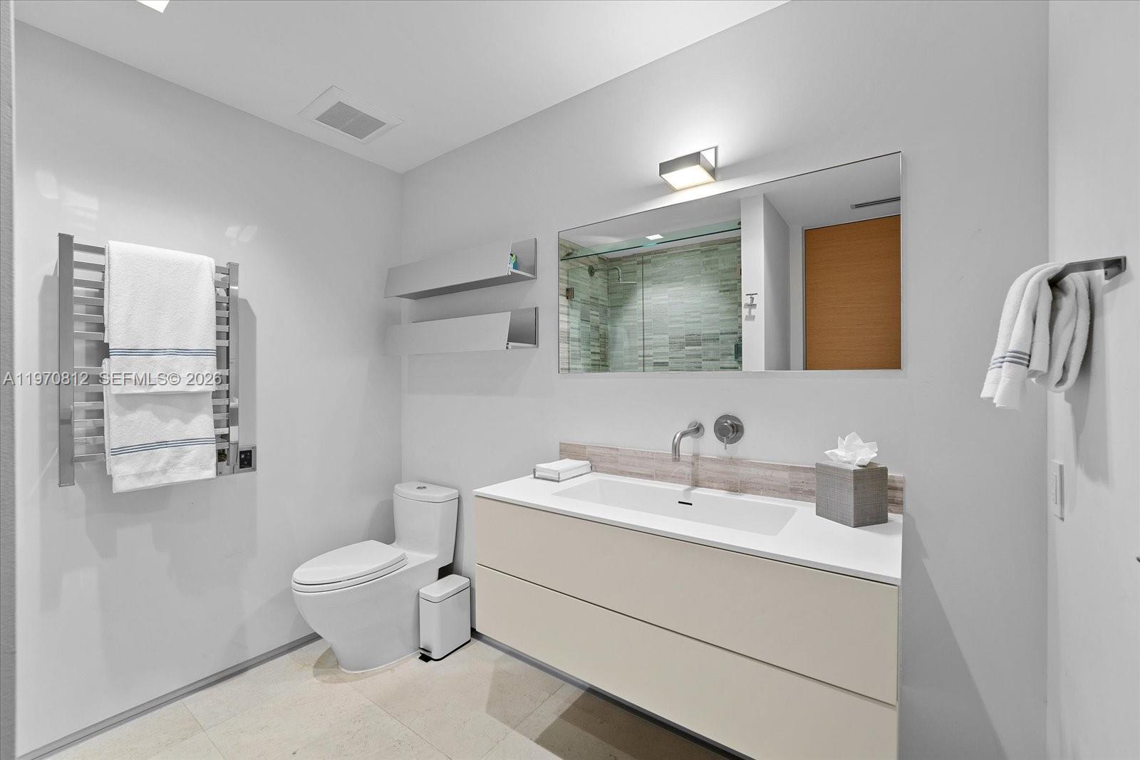 4921 Fisher Is Dr #4921 Miami Beach, FL 33109