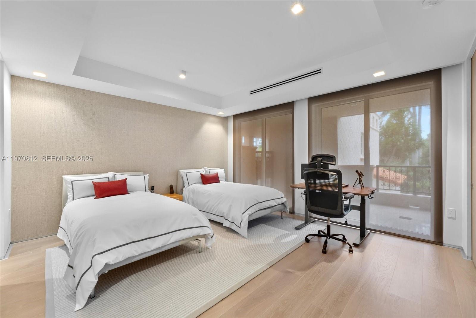 4921 Fisher Is Dr #4921 Miami Beach, FL 33109