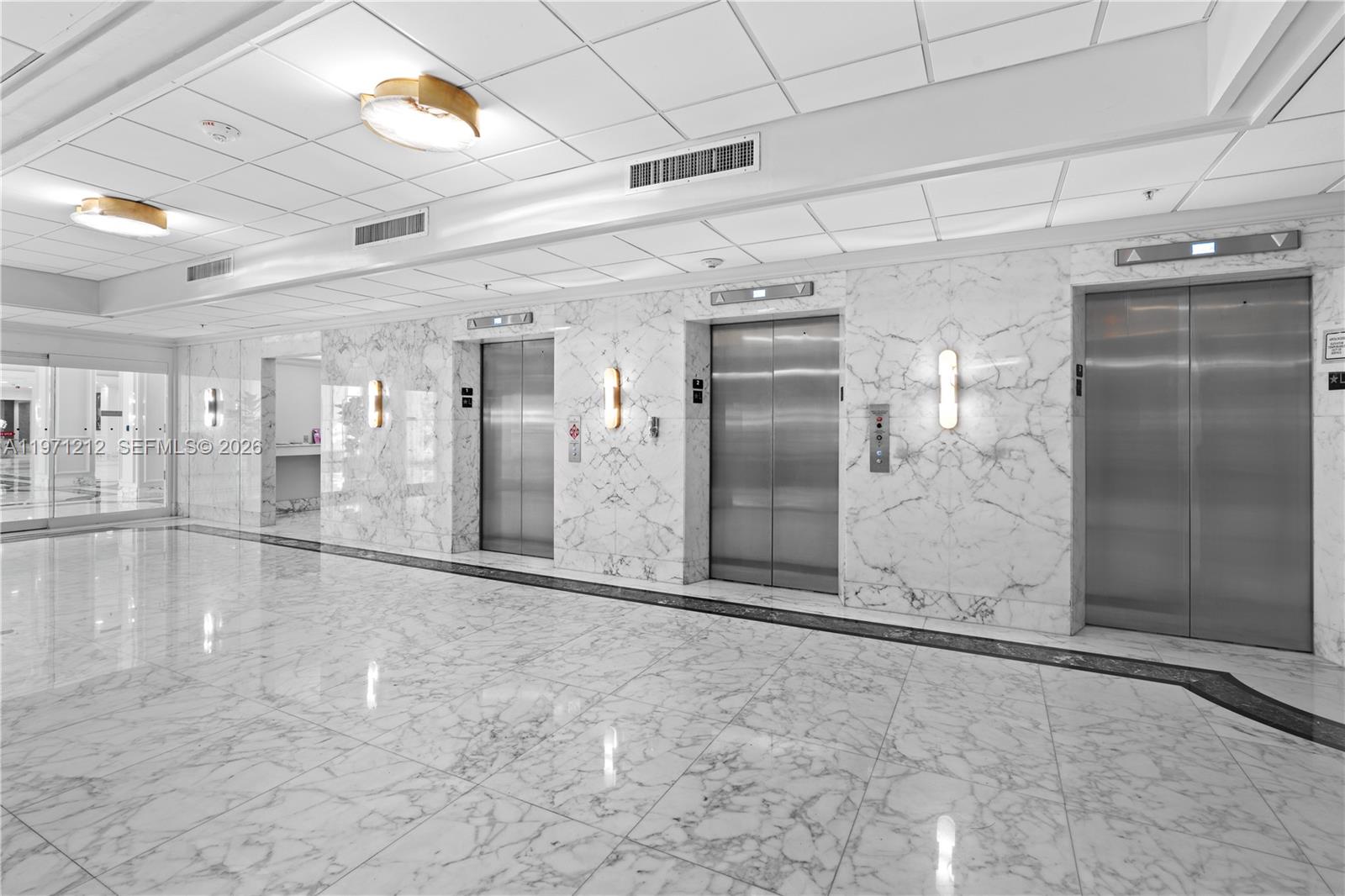 5600 Collins Ave #16Y Miami Beach, FL 33140