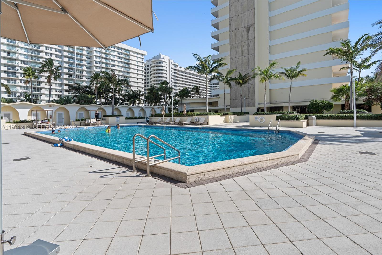 5600 Collins Ave #16Y Miami Beach, FL 33140