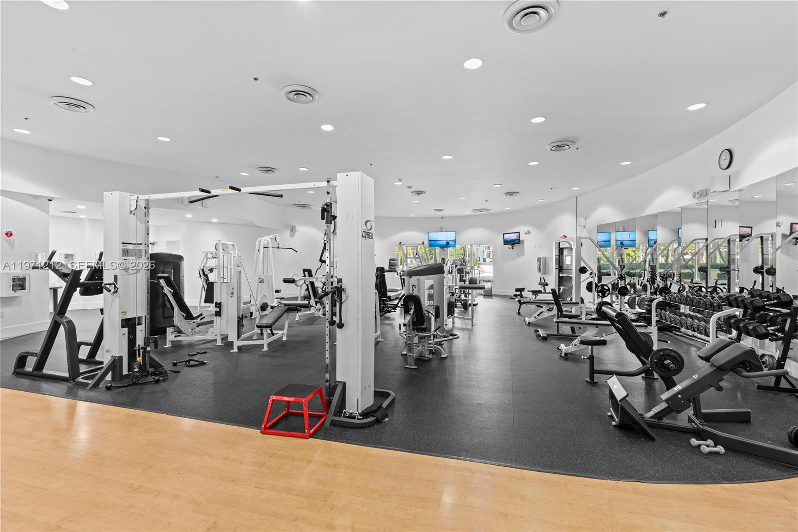 5600 Collins Ave #16Y Miami Beach, FL 33140