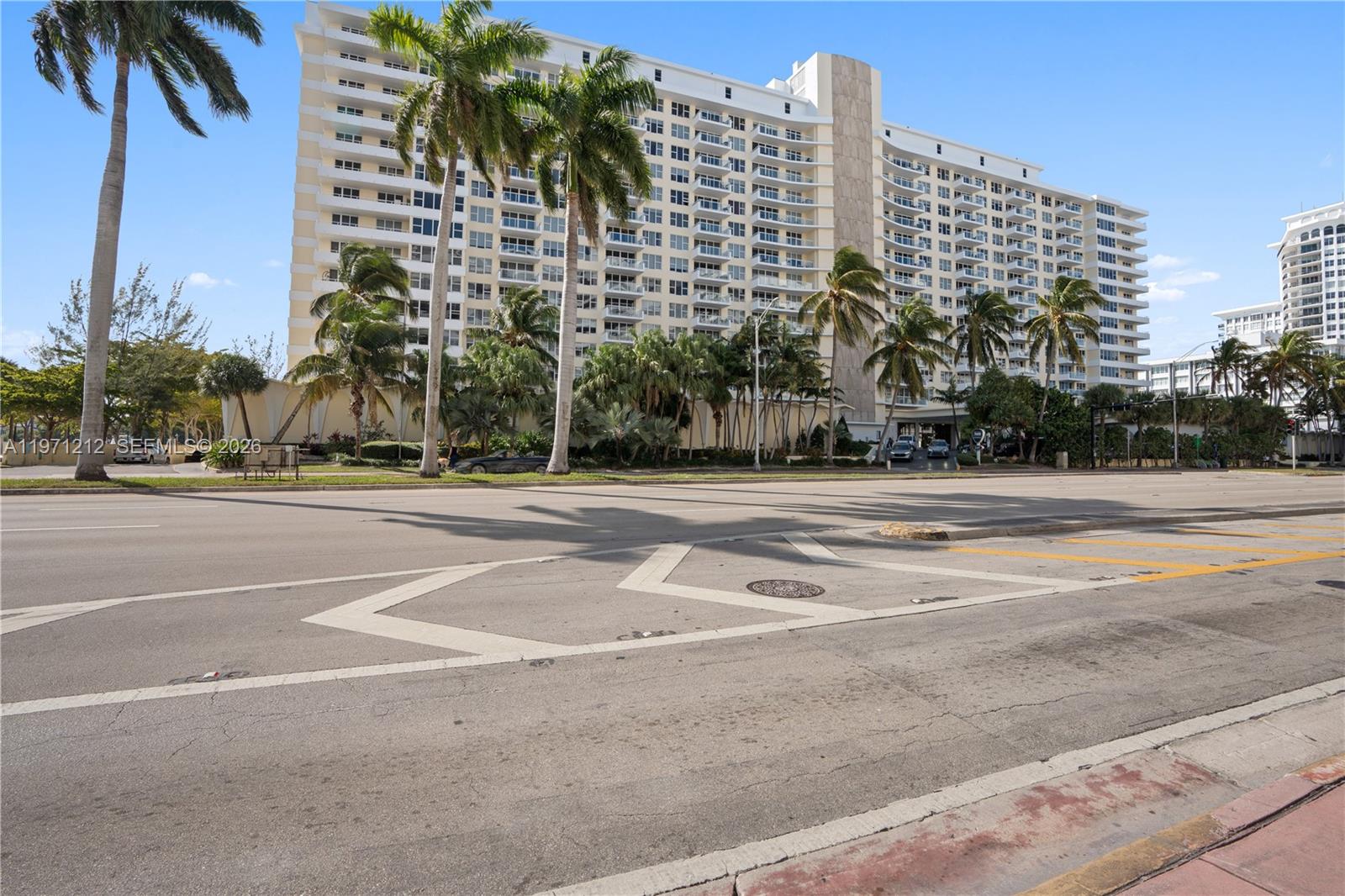 5600 Collins Ave #16Y Miami Beach, FL 33140