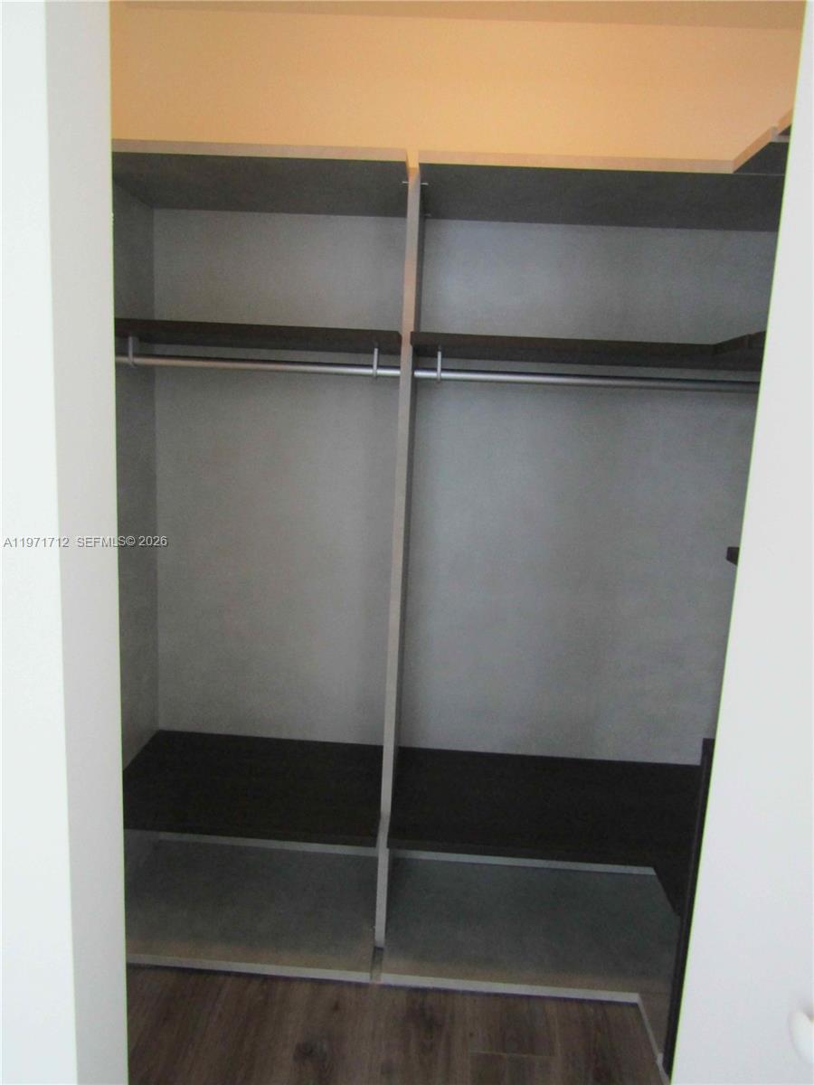 image Brickell Heights East16