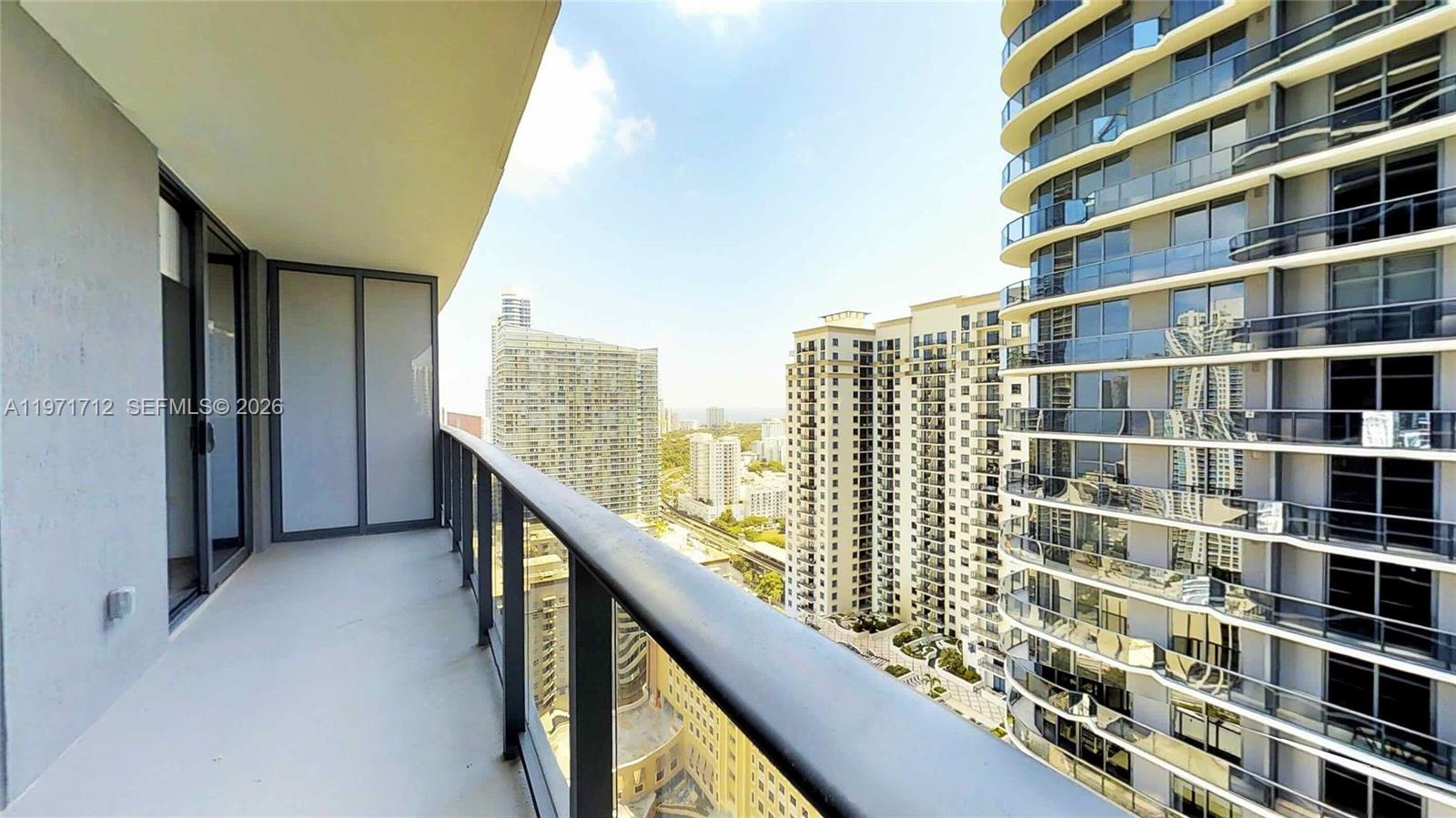 image Brickell Heights East18