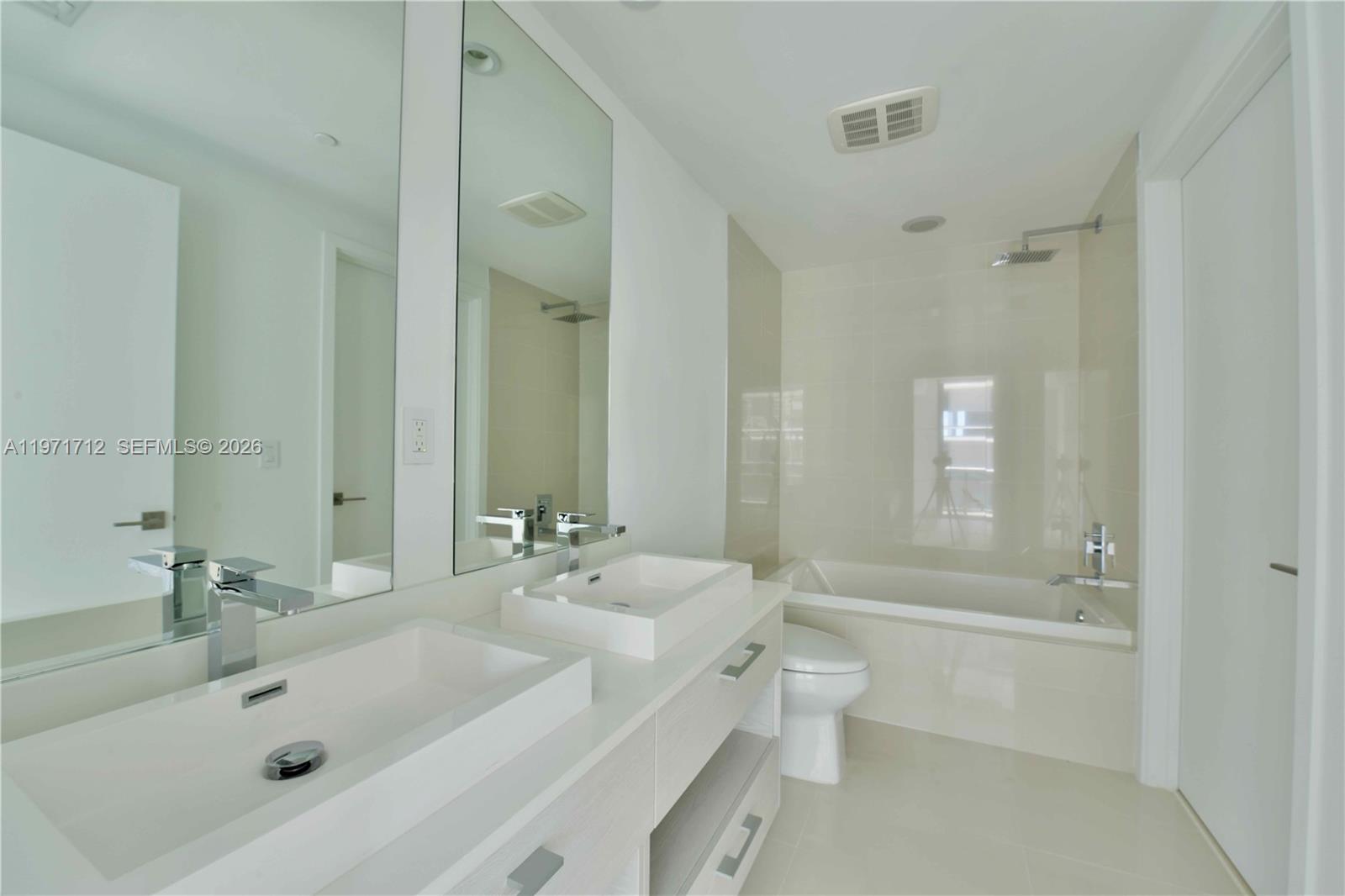 image Brickell Heights East33