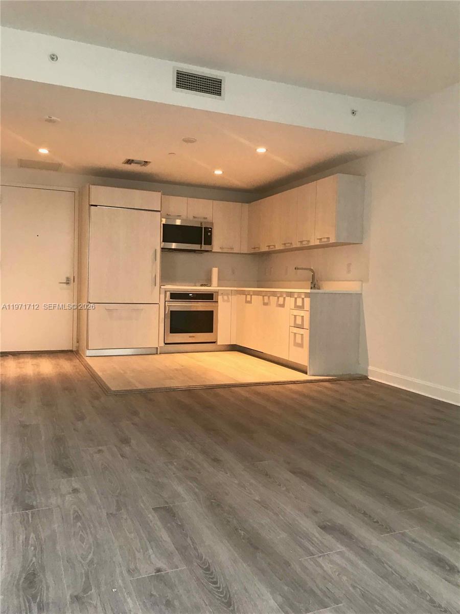 image Brickell Heights East4