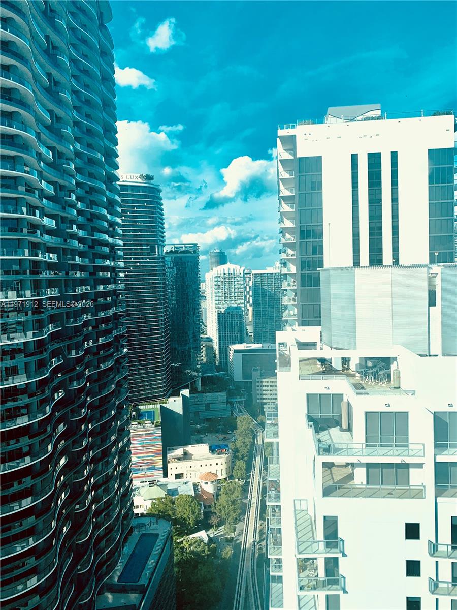 image The Bond on Brickell19