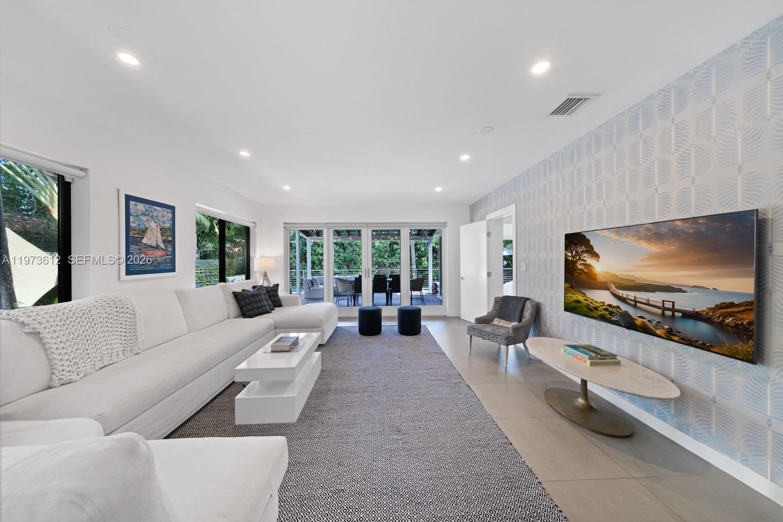 114 5th Dilido Ter Miami Beach, FL 33139