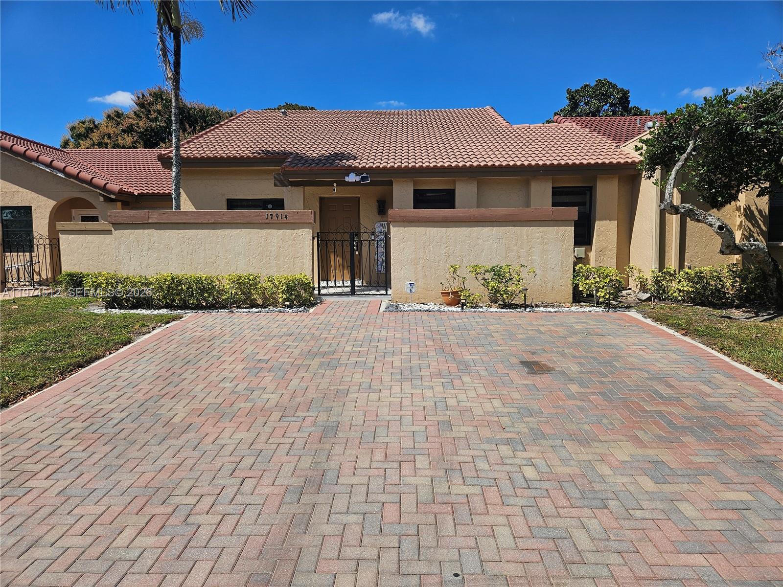 17914 NW 66th Ct Cir