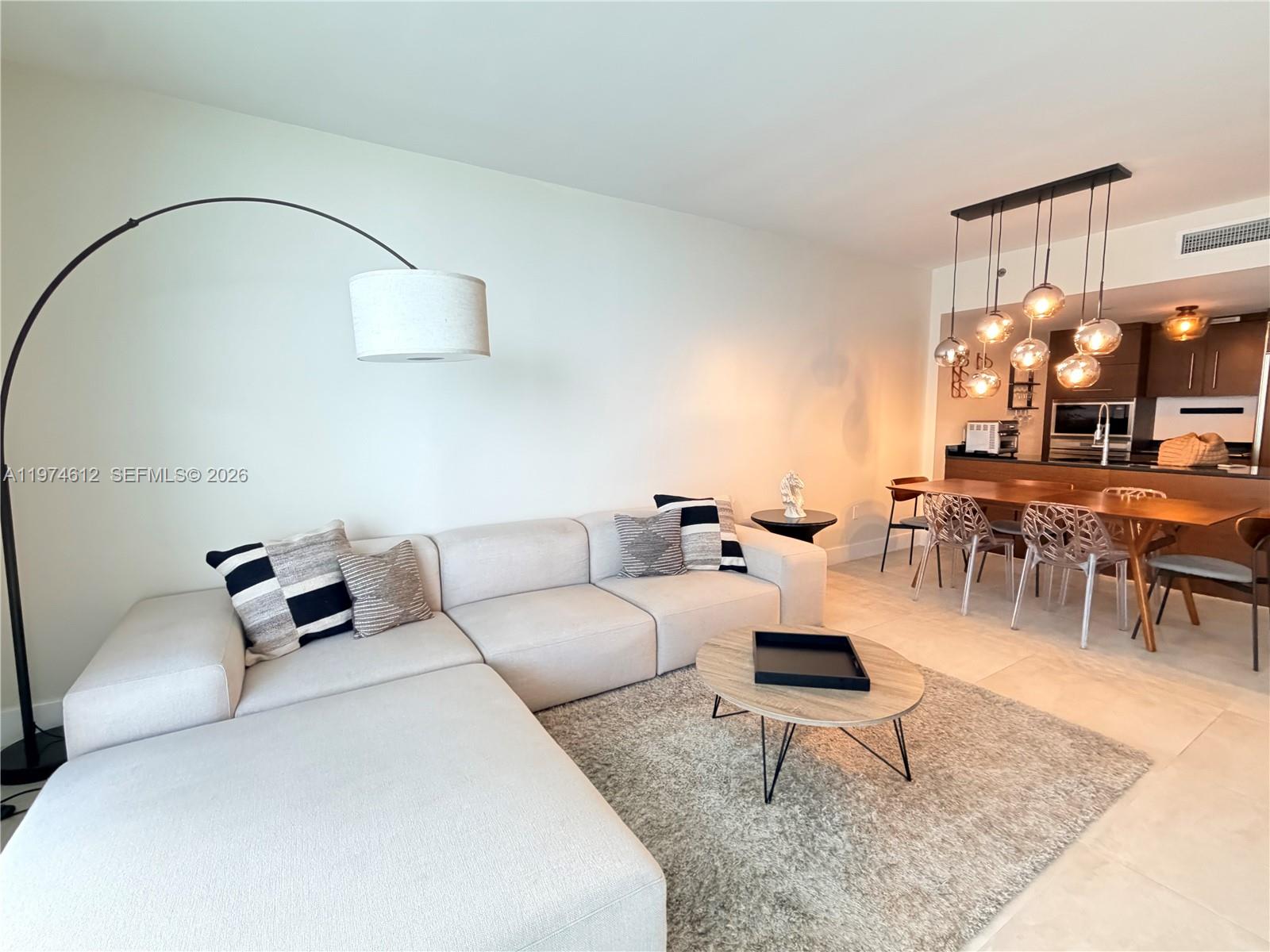 475 Brickell Ave #4611