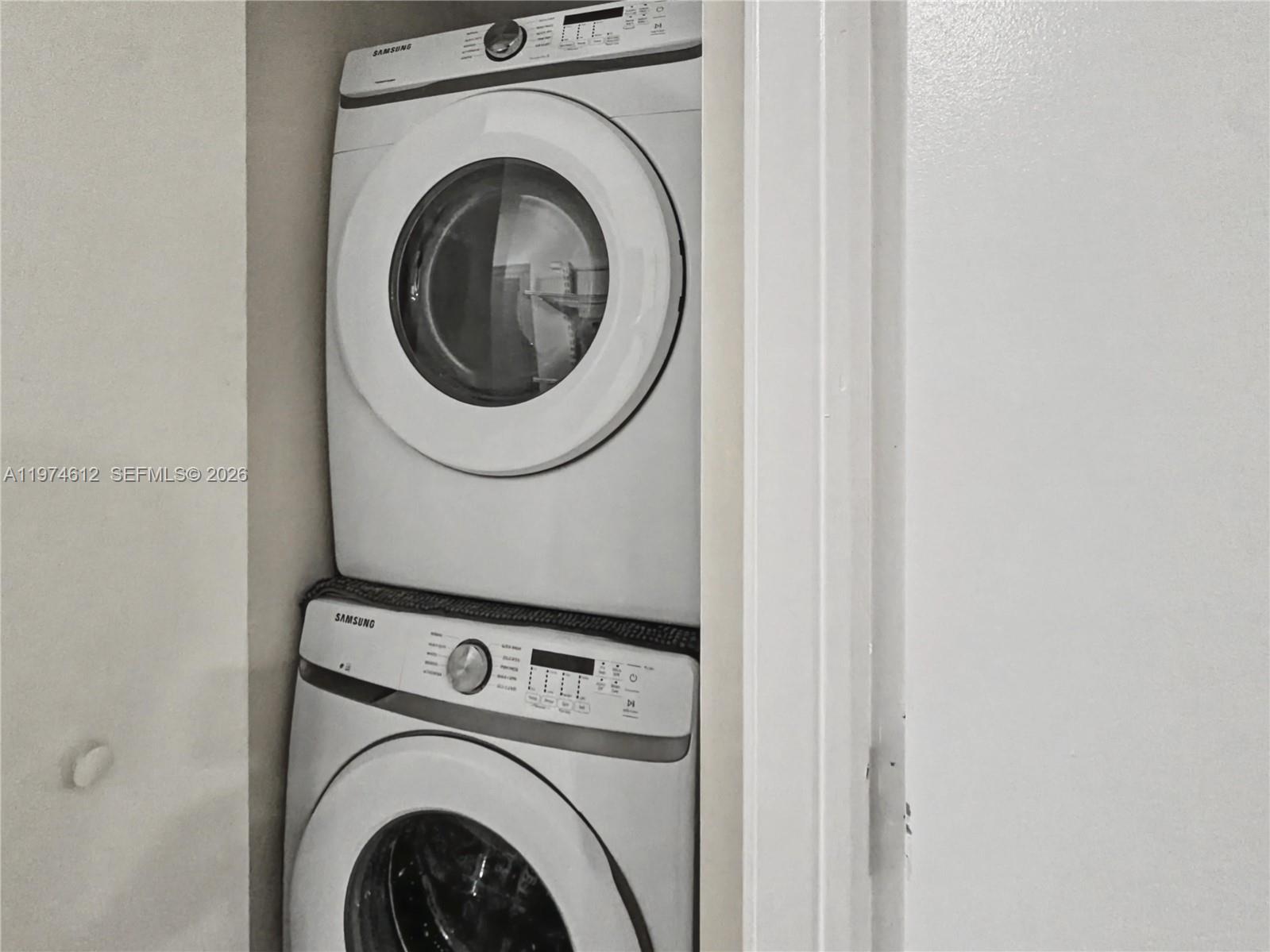 image Icon Brickell I16