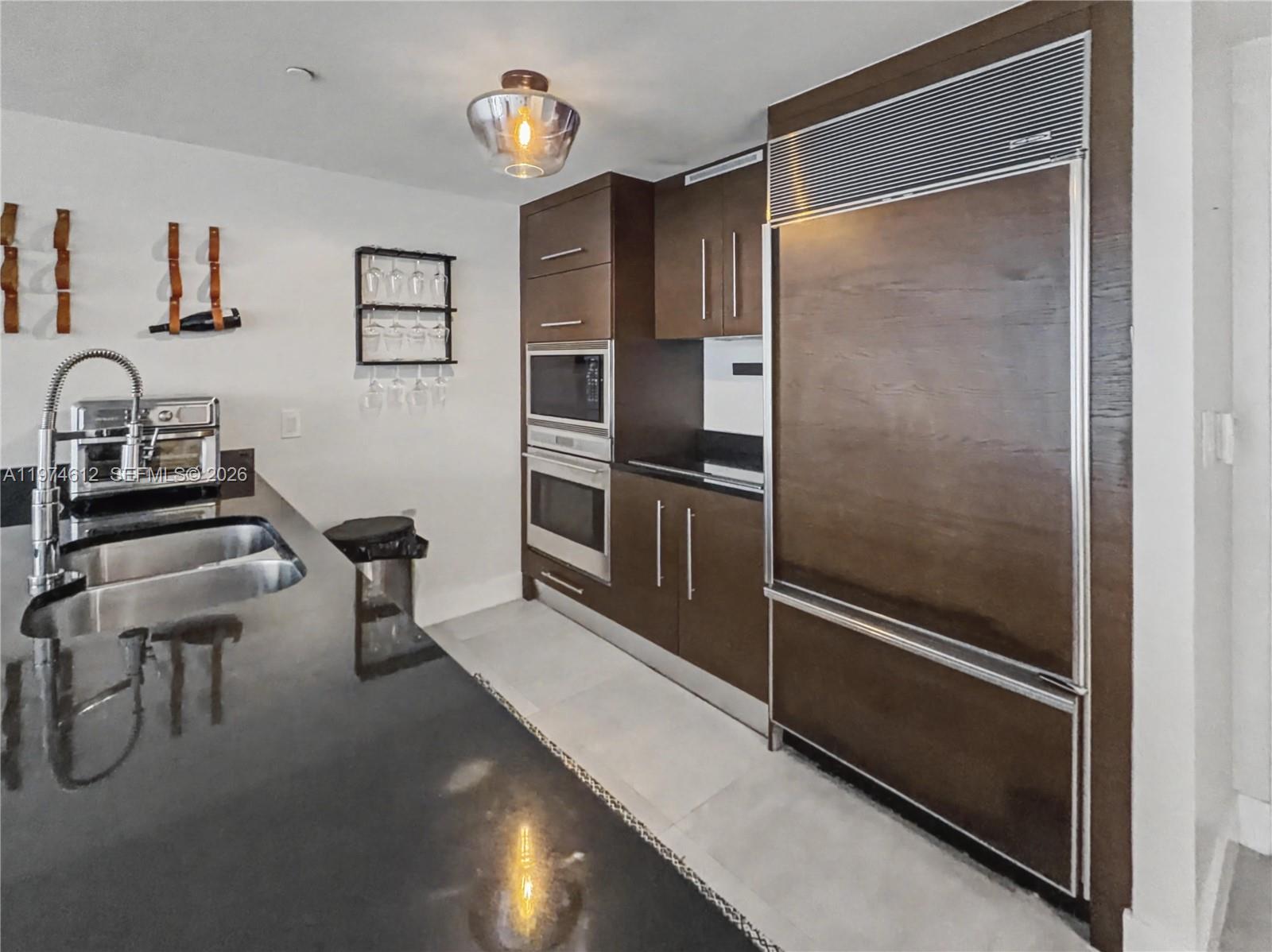 image Icon Brickell I18