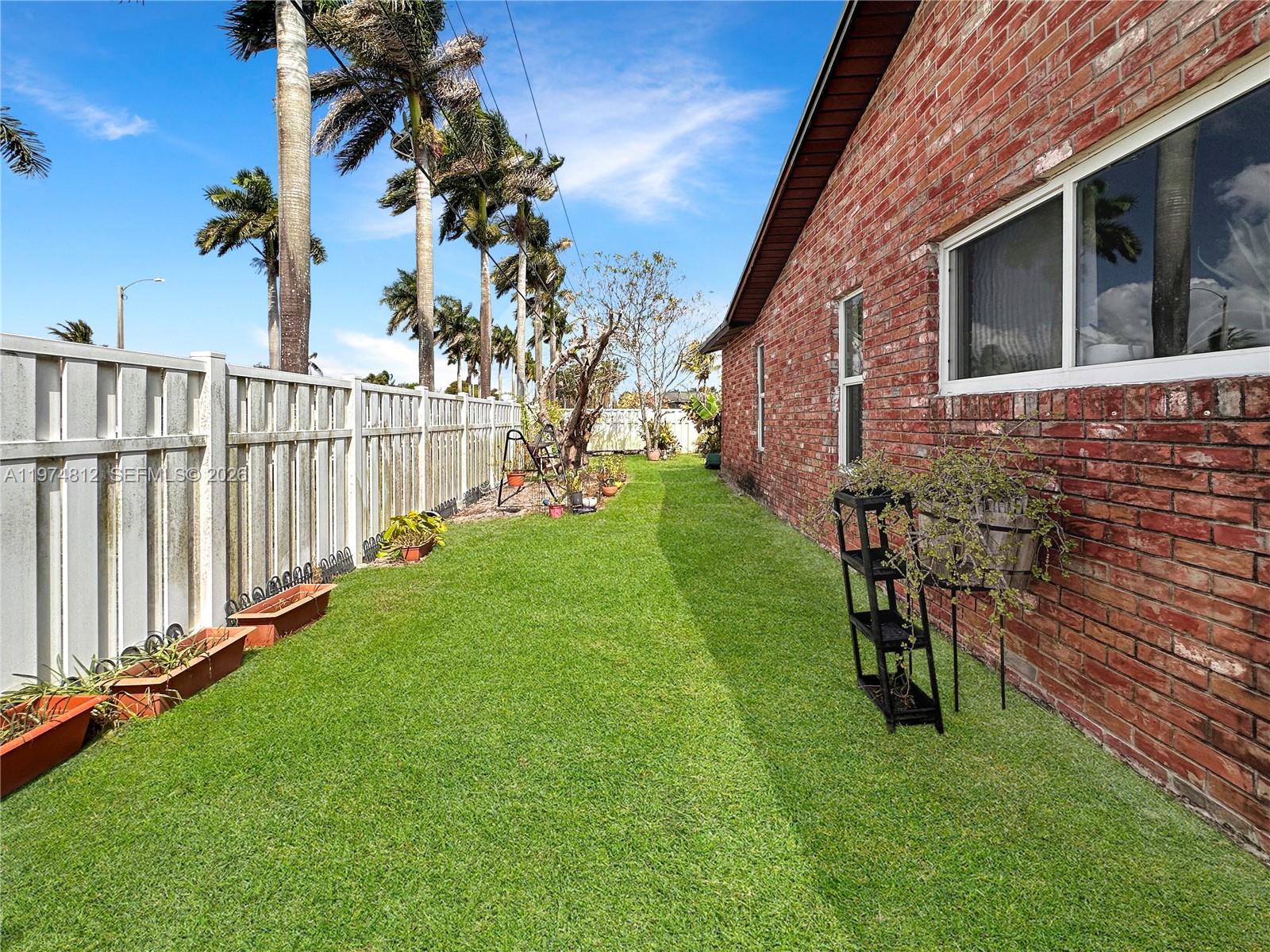 11501 NW 41st St Sunrise, FL 33323