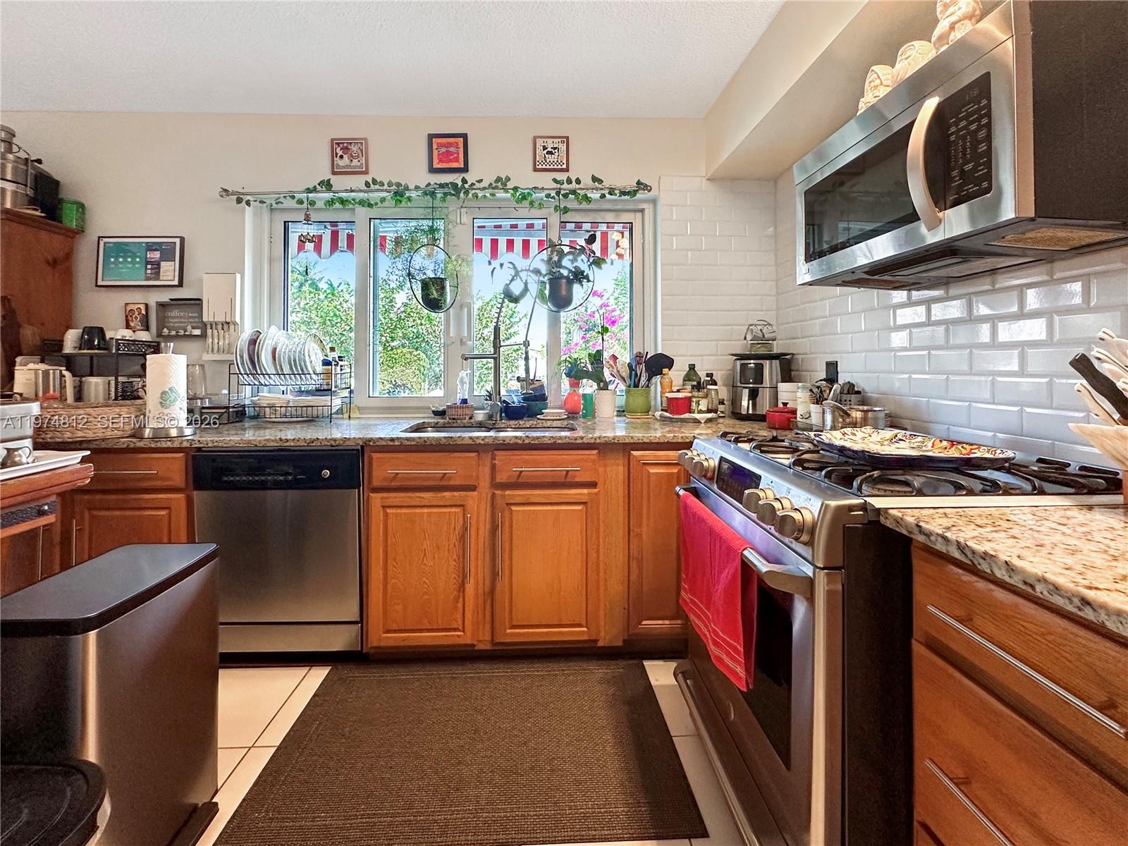 11501 NW 41st St Sunrise, FL 33323