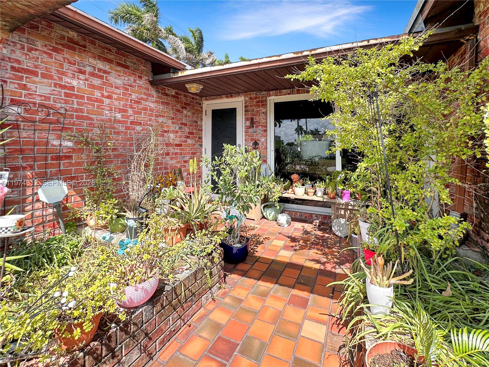 11501 NW 41st St Sunrise, FL 33323