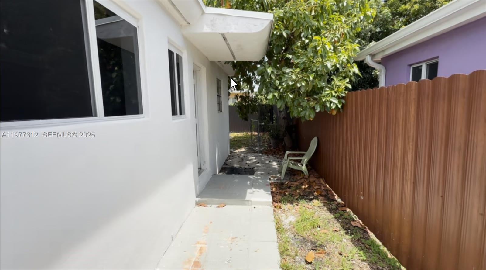 1557 NW 66th St Miami, FL 33147