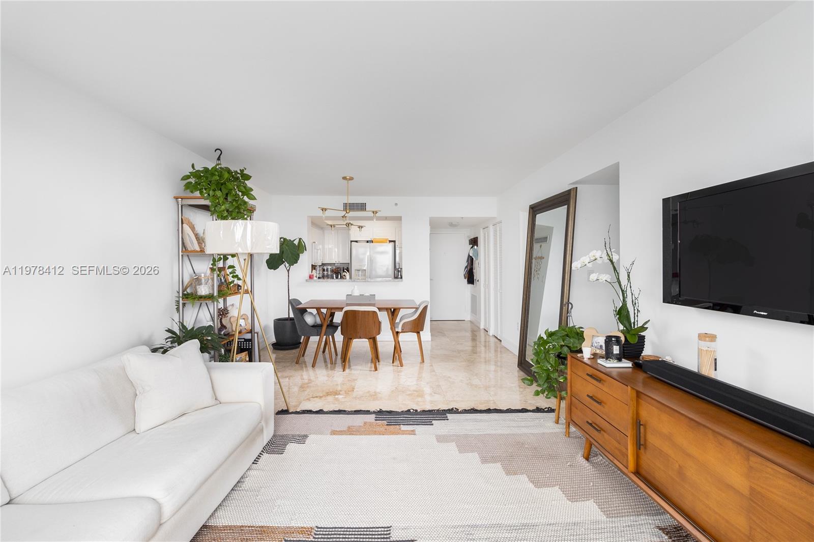 1800 Sunset Harbour Dr #809 Miami Beach, FL 33139