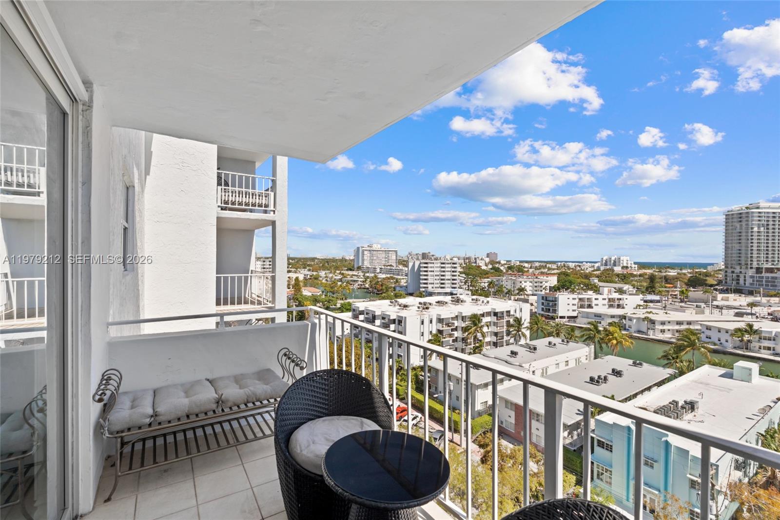 6900 Bay Dr #10H Miami Beach, FL 33141