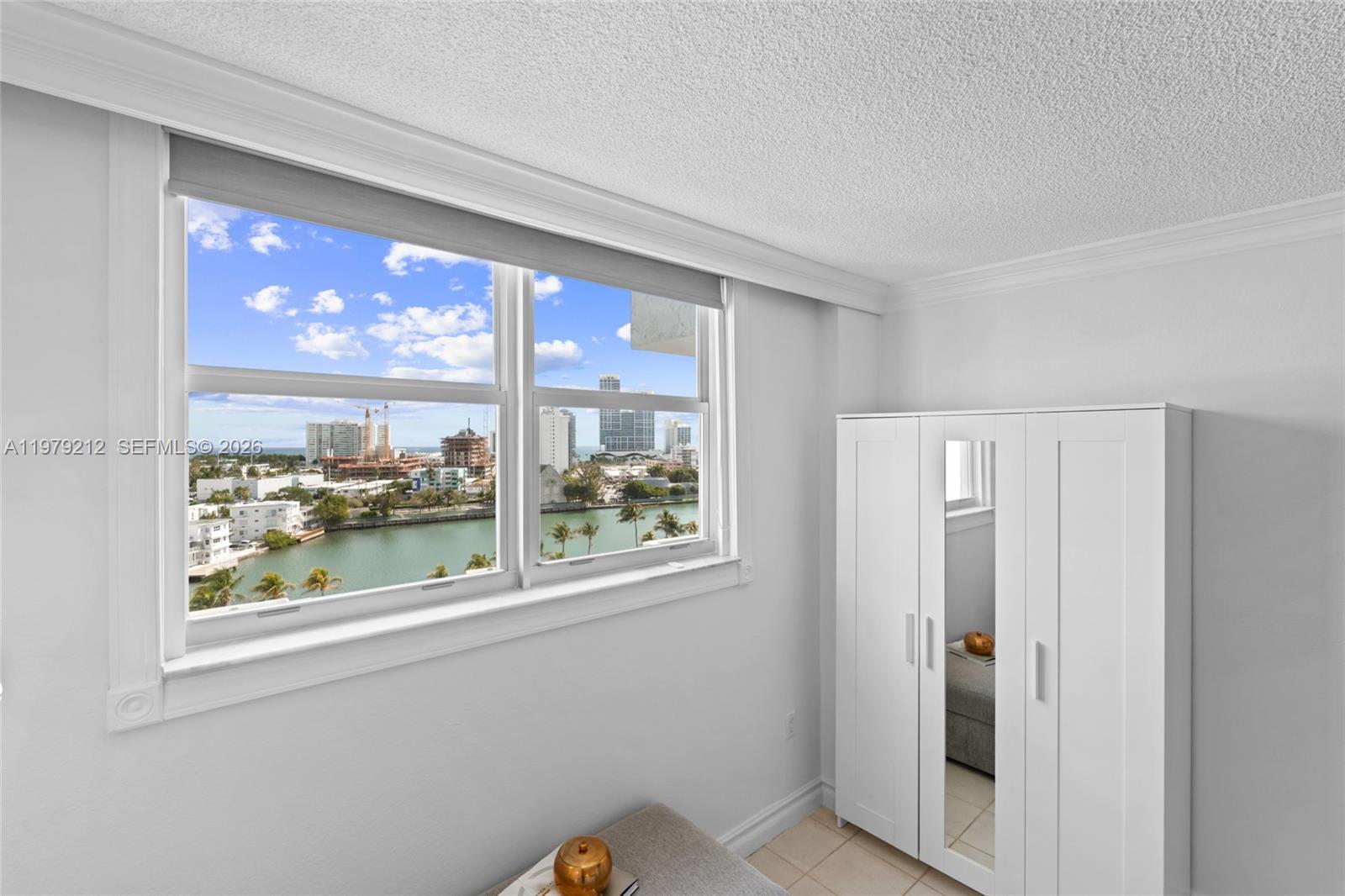 6900 Bay Dr #10H Miami Beach, FL 33141