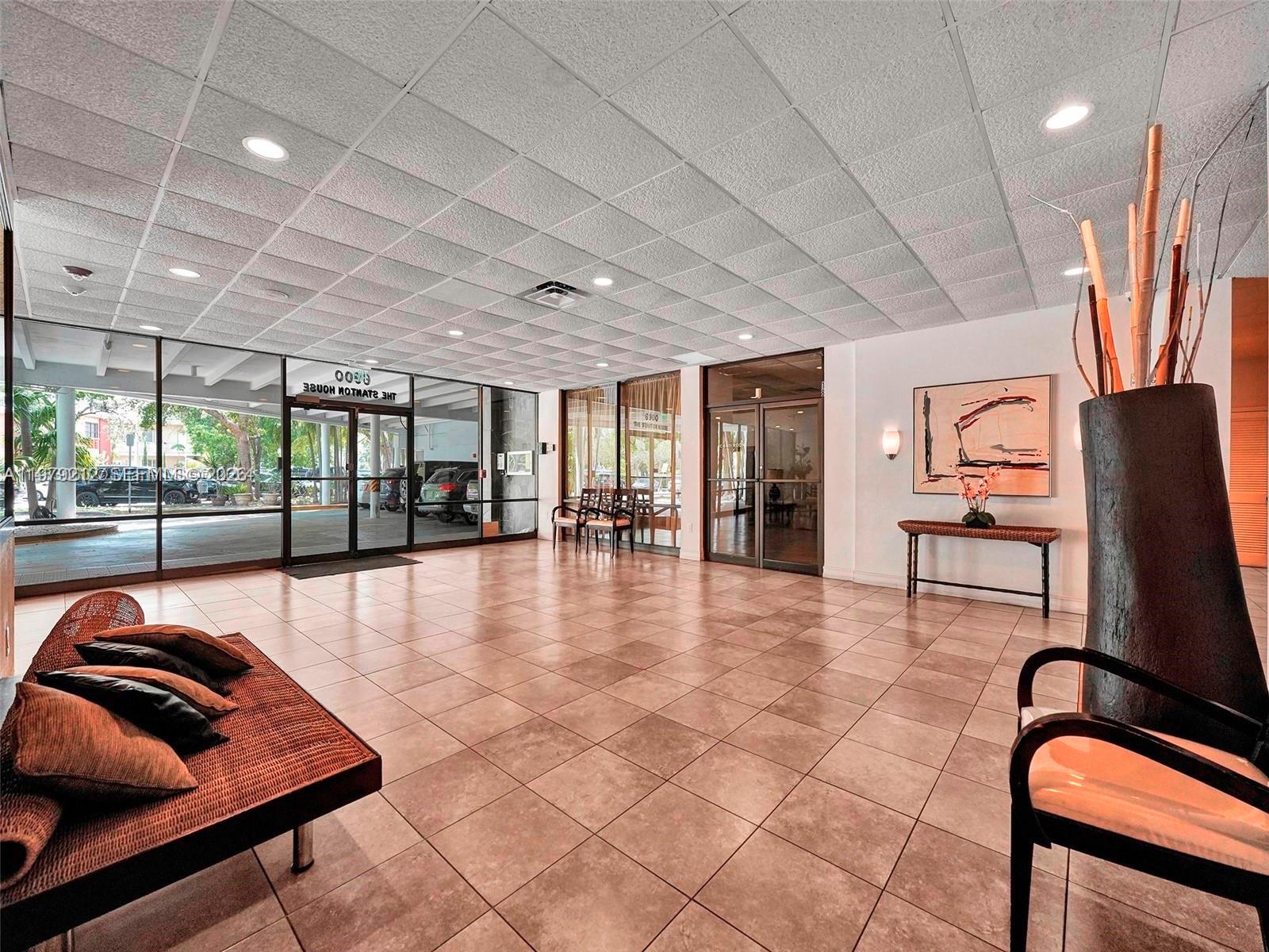 6900 Bay Dr #10H Miami Beach, FL 33141