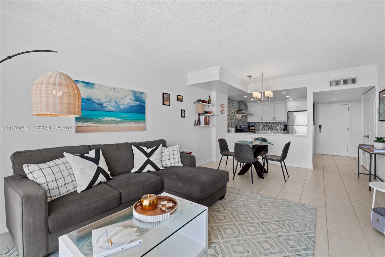 6900 Bay Dr #10H Miami Beach, FL 33141