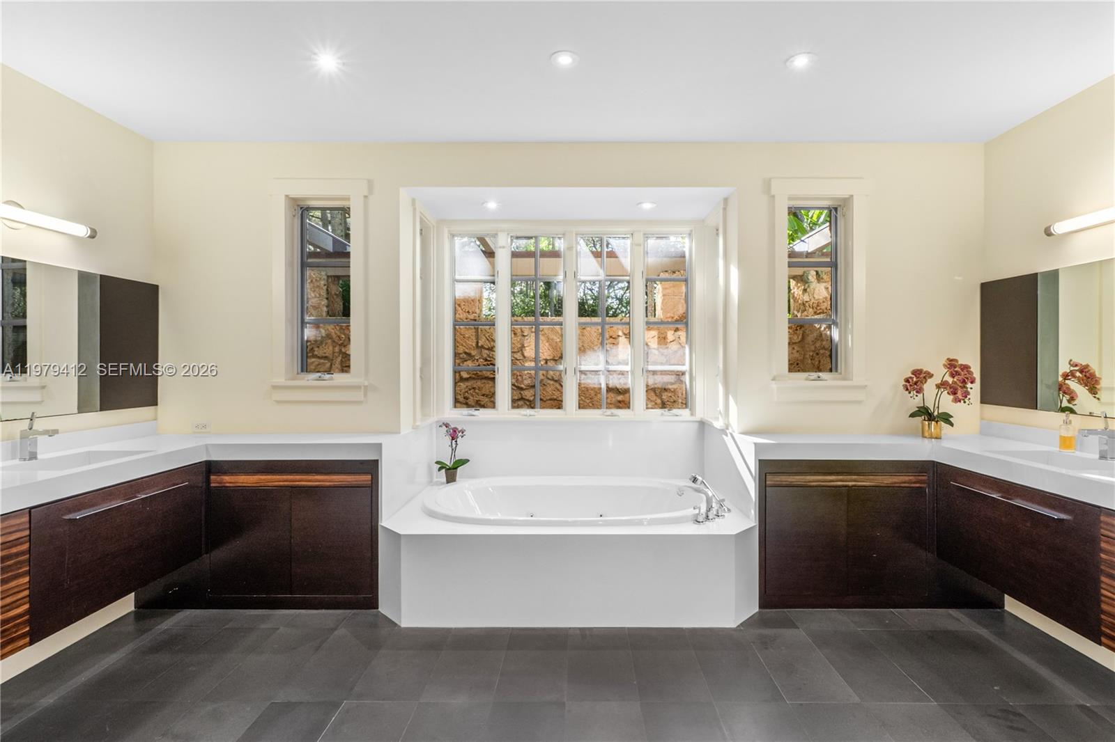 10225 Coral Crk Rd Coral Gables, FL 33156