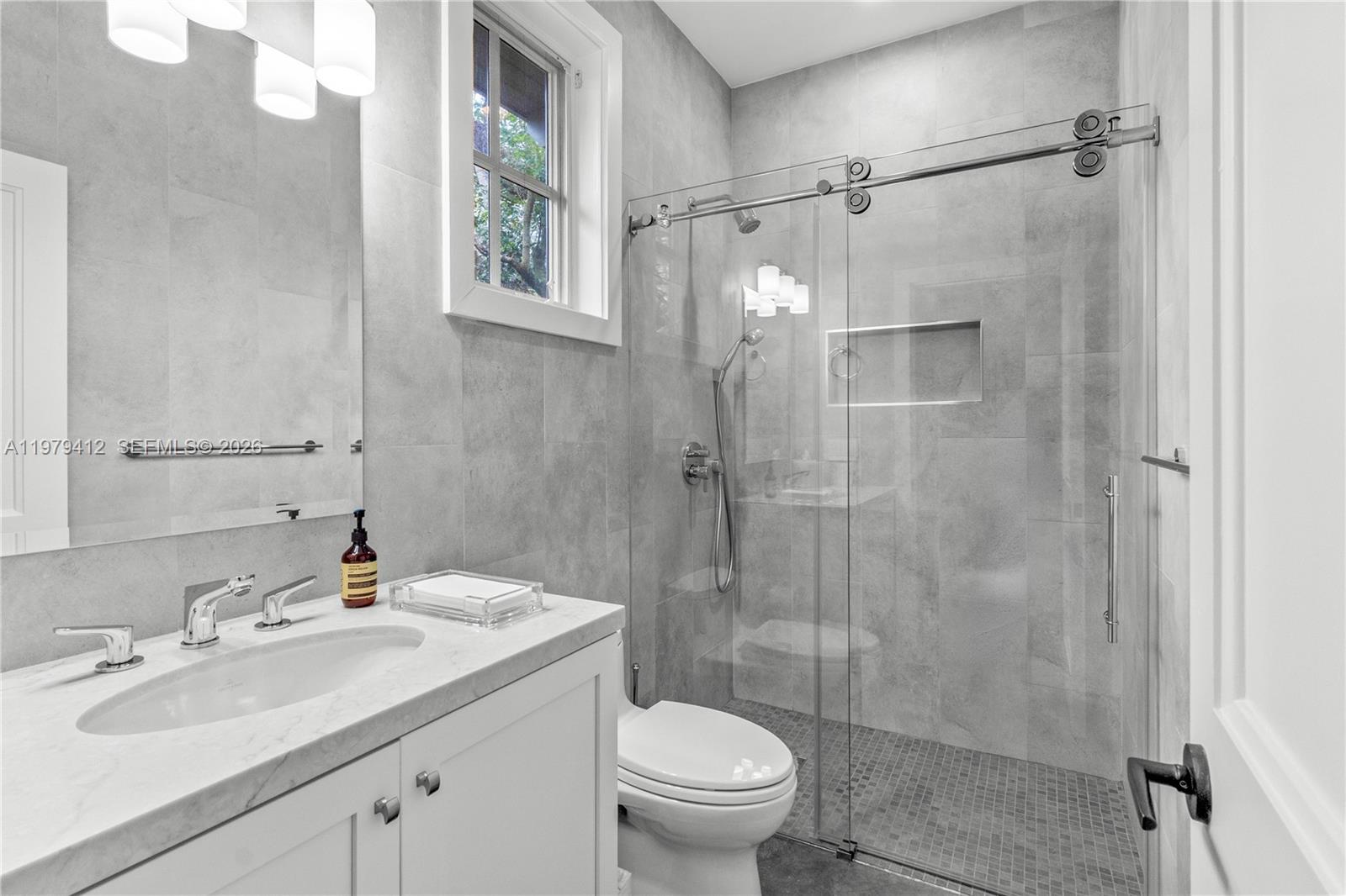 10225 Coral Crk Rd Coral Gables, FL 33156