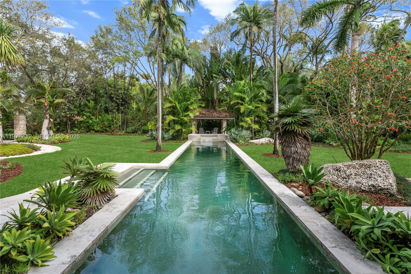 10225 Coral Crk Rd Coral Gables, FL 33156