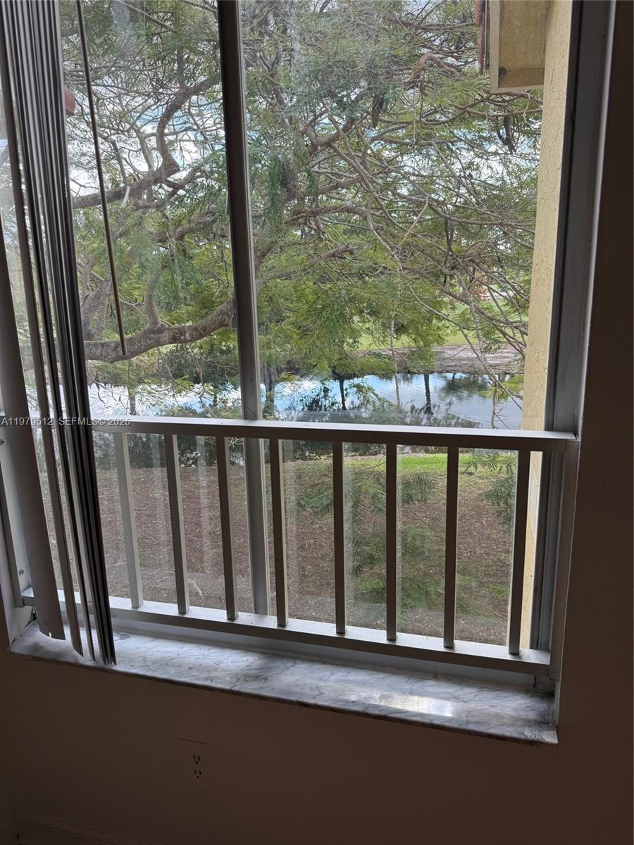 13090 Vista Isles Dr #126 Sunrise, FL 33325