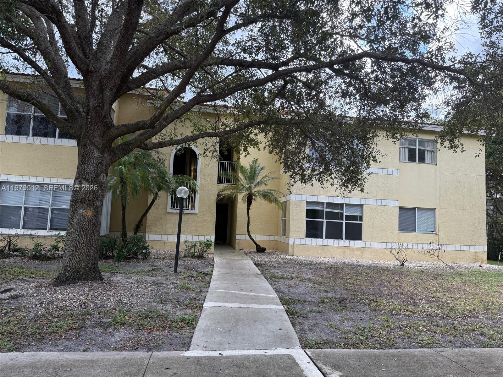 13090 Vista Isles Dr #126 Sunrise, FL 33325