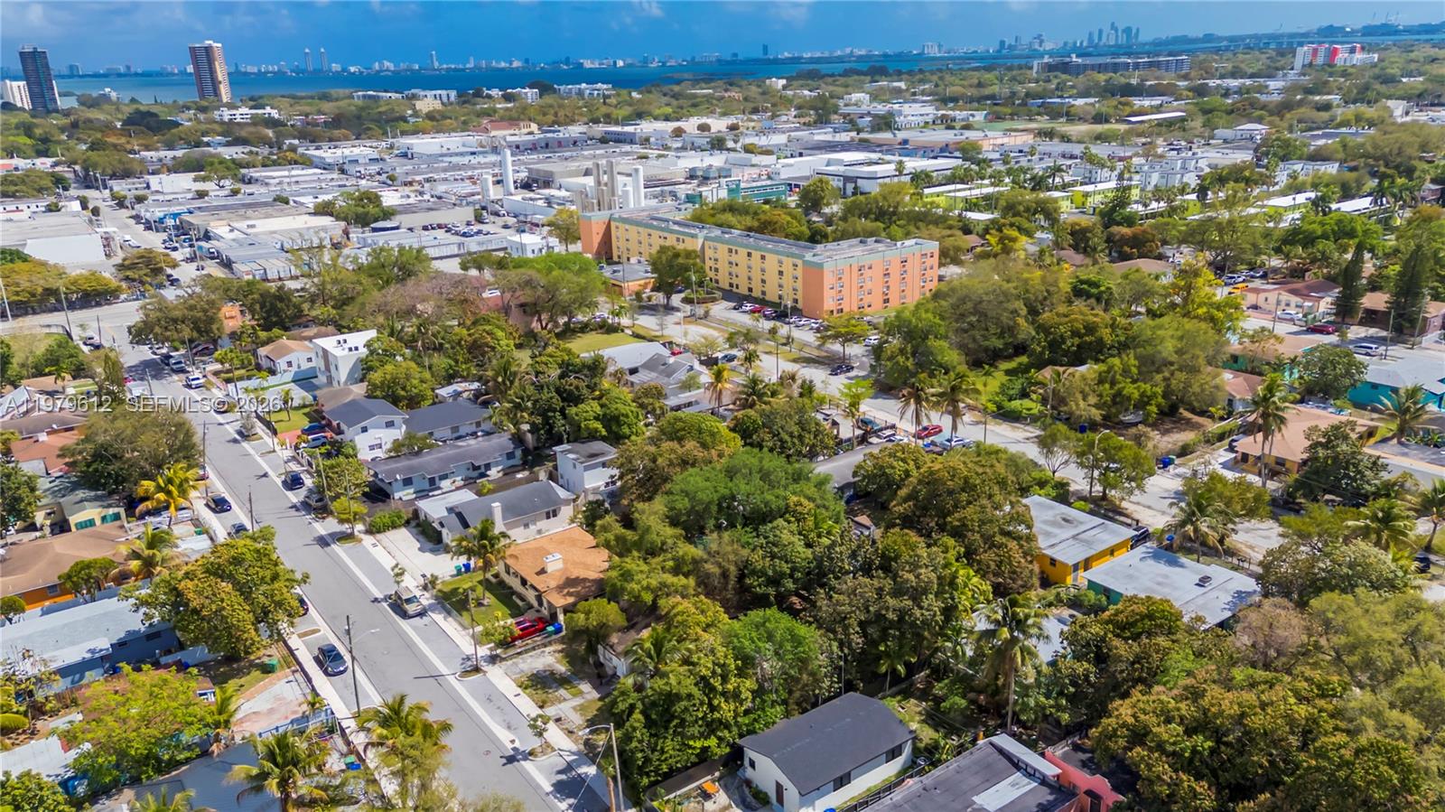 98 NE 70th St Miami, FL 33138