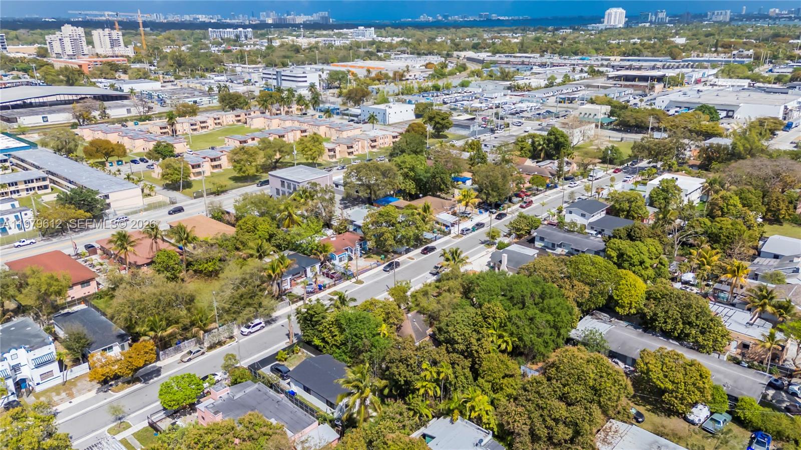 98 NE 70th St Miami, FL 33138