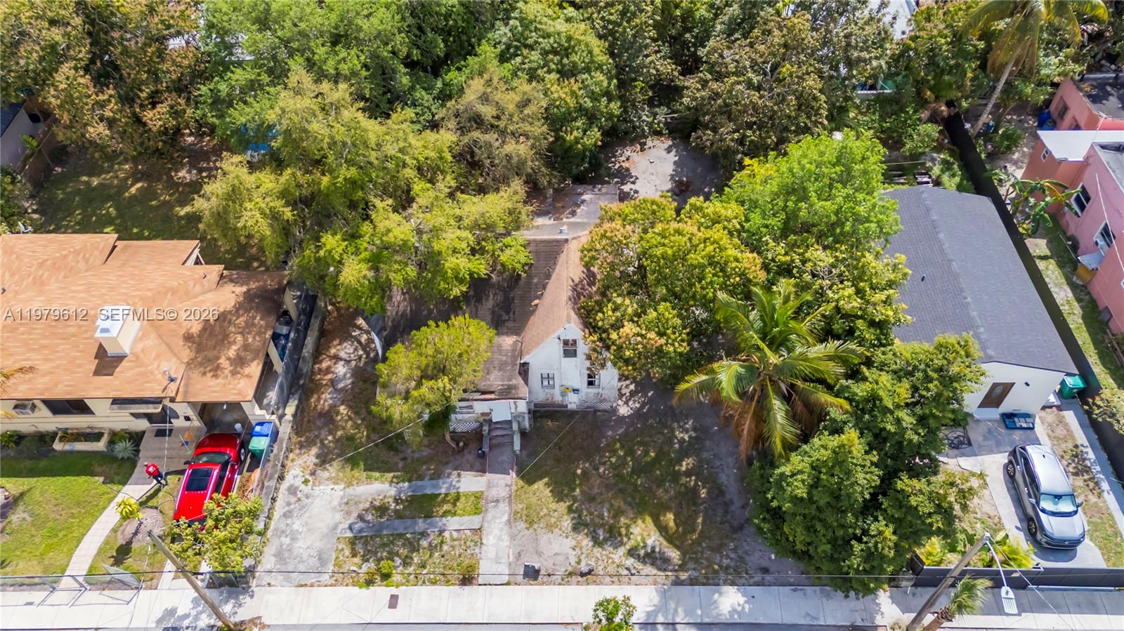 98 NE 70th St Miami, FL 33138