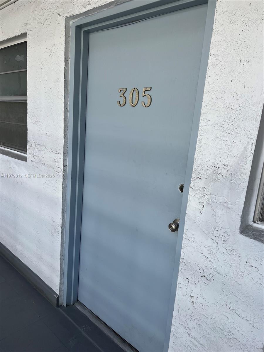 221 Meridian Ave #305 Miami Beach, FL 33139