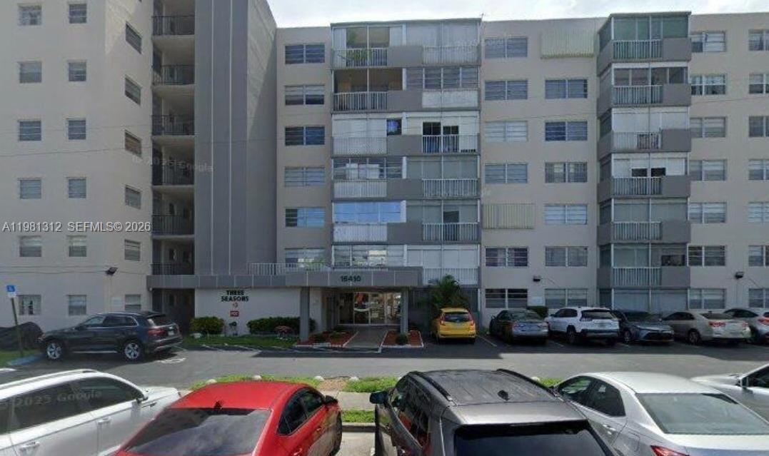 16410 Miami Dr #304 North Miami Beach, FL 33162