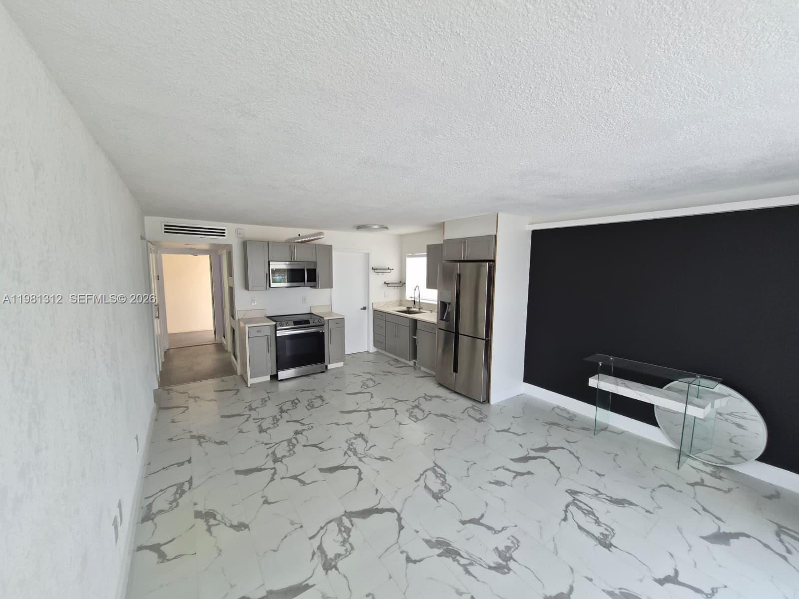 16410 Miami Dr #304 North Miami Beach, FL 33162