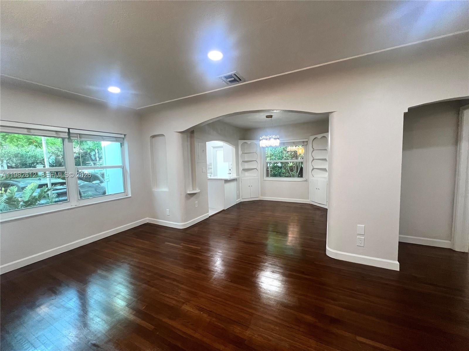 1900 Tigertail Ave #1