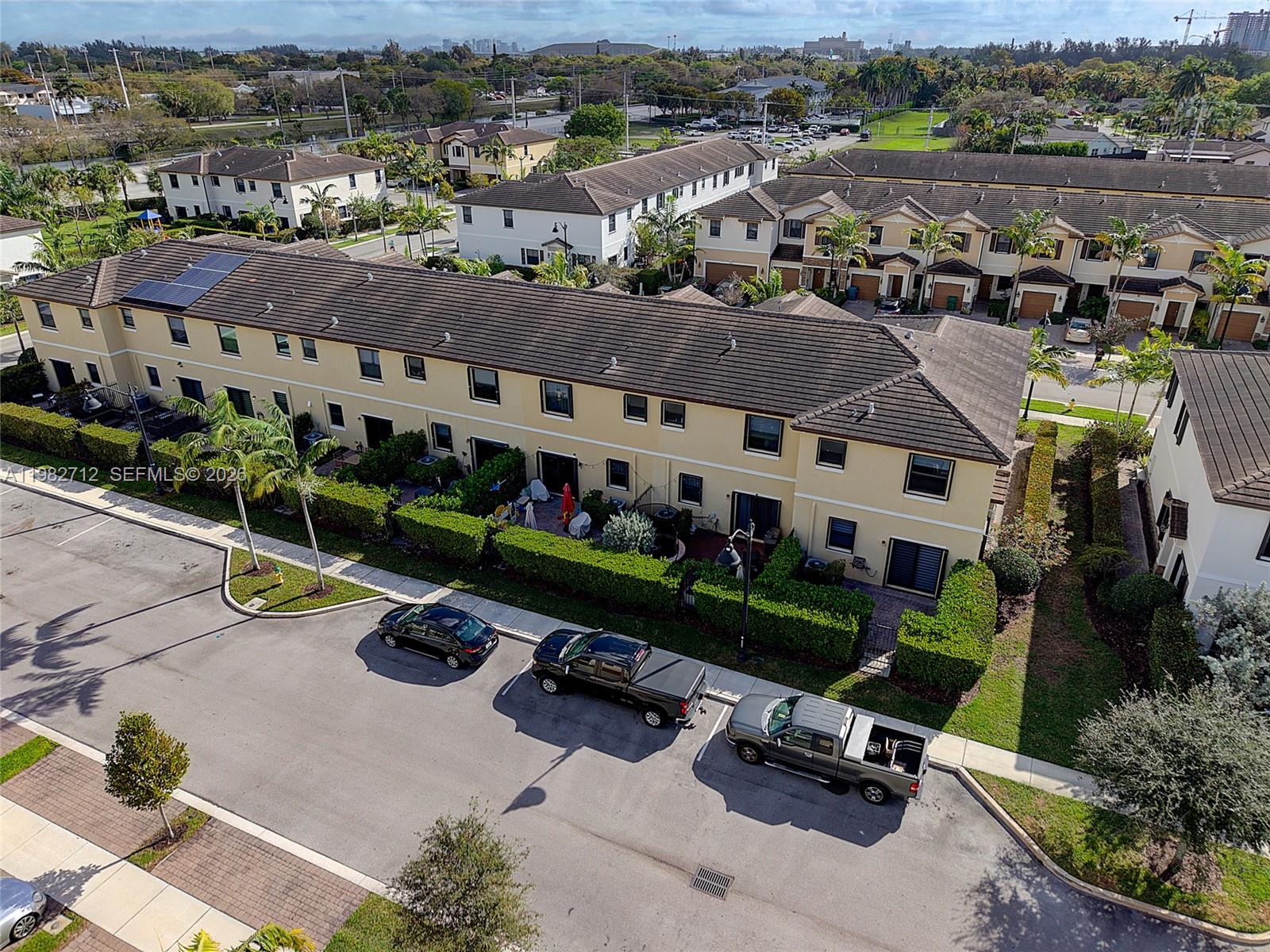 4665 Caspian Way Davie, FL 33314