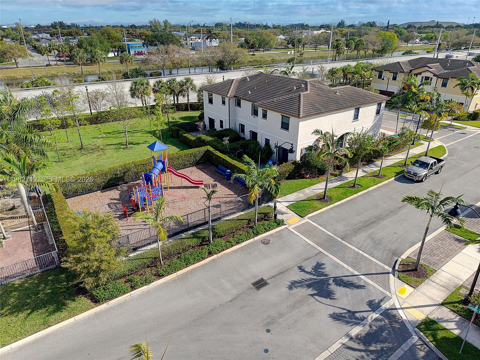 4665 Caspian Way Davie, FL 33314