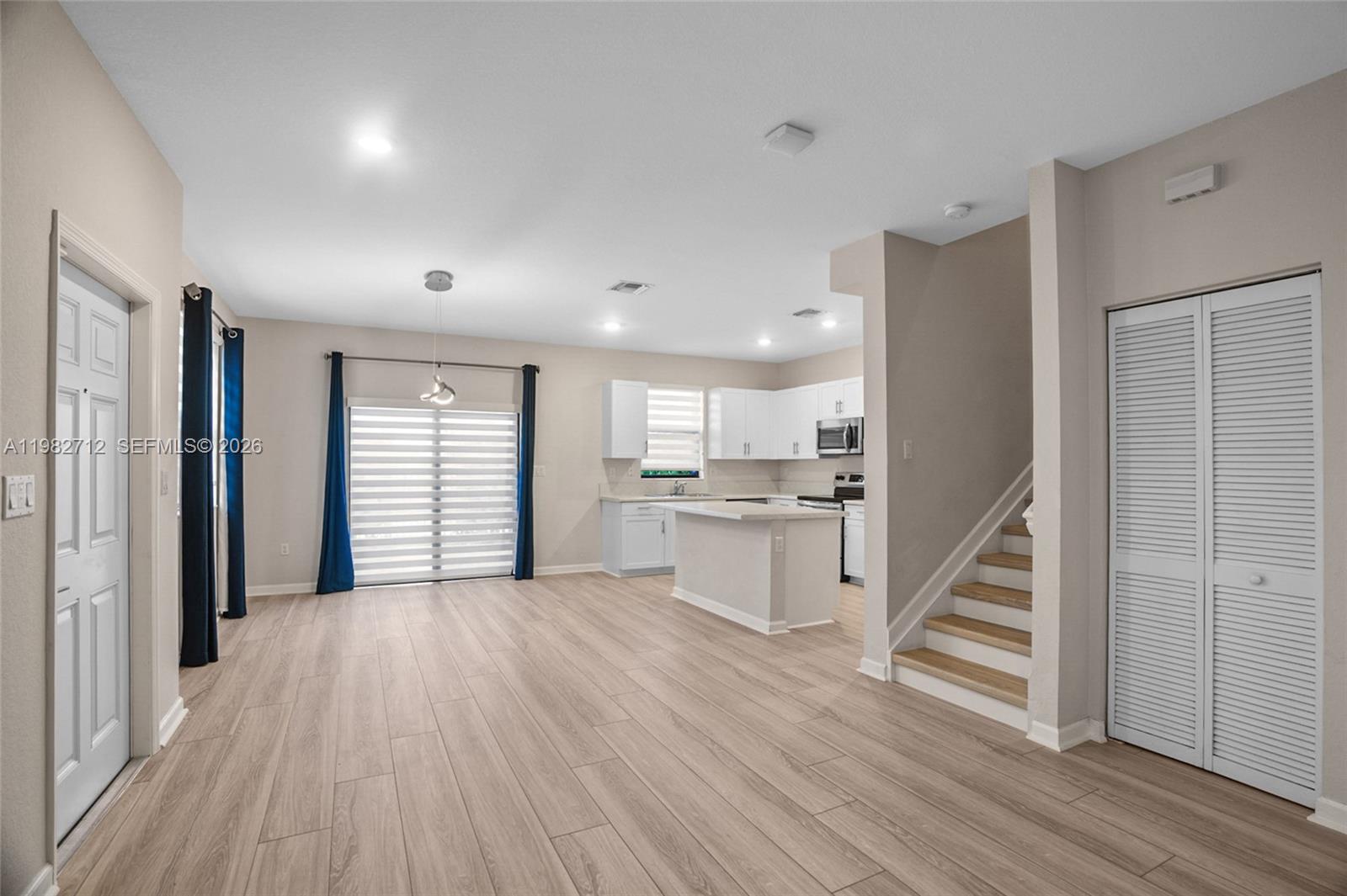 4665 Caspian Way Davie, FL 33314