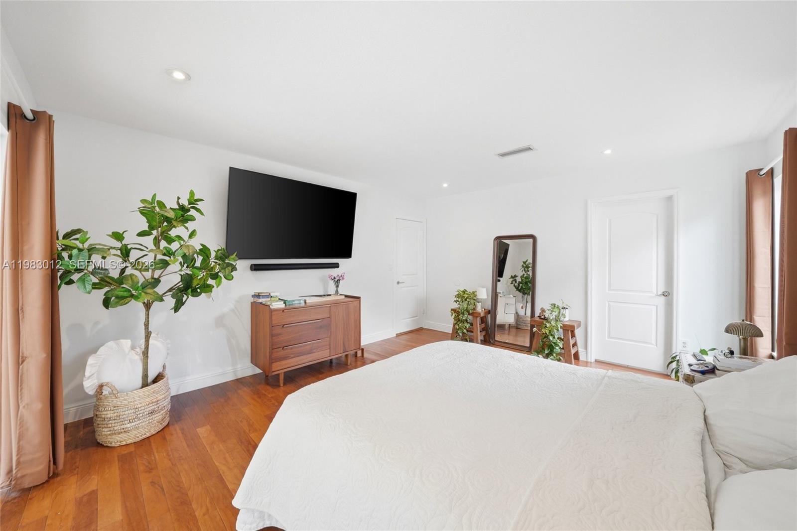 12715 SW 96th Ter Miami, FL 33186