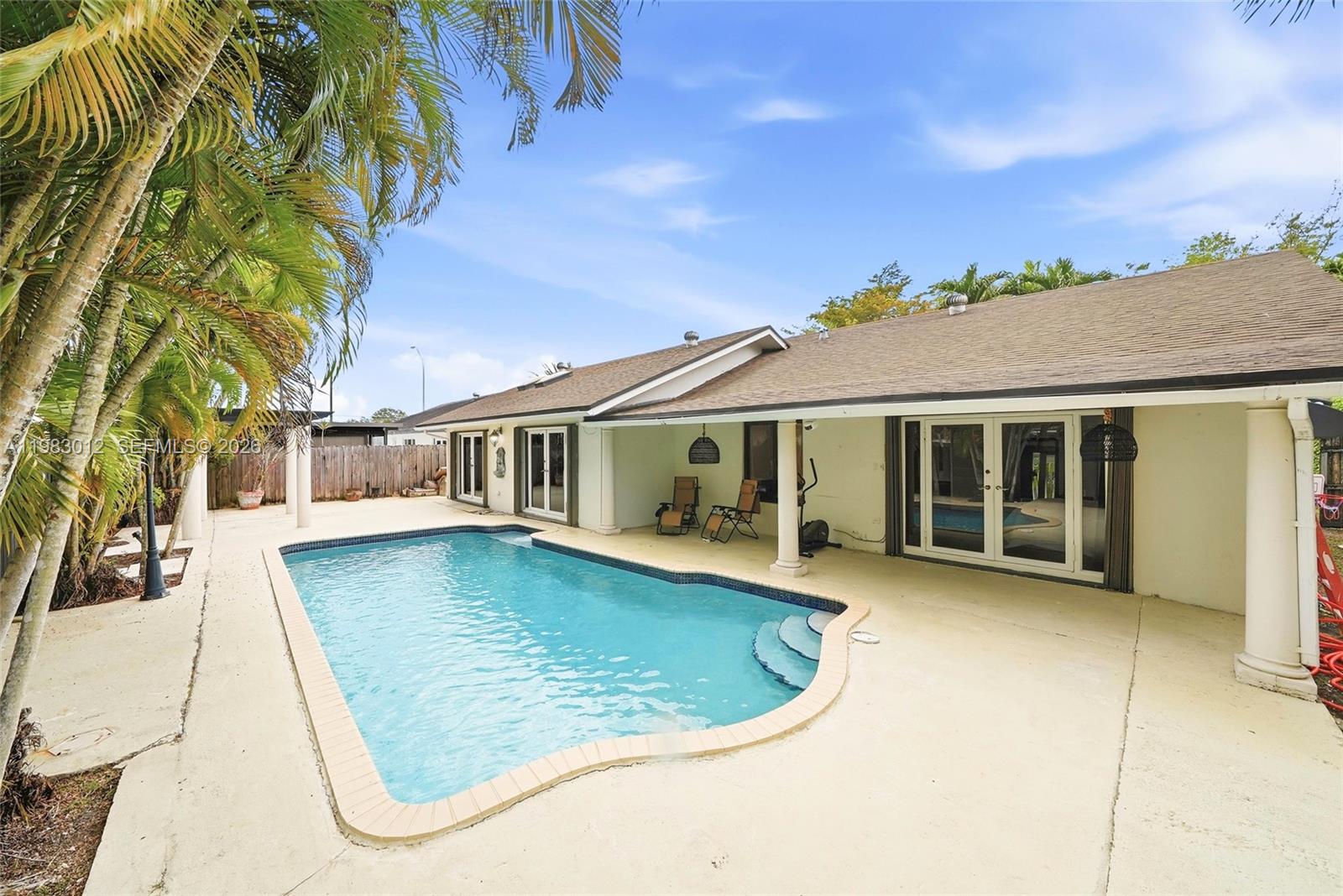 12715 SW 96th Ter Miami, FL 33186