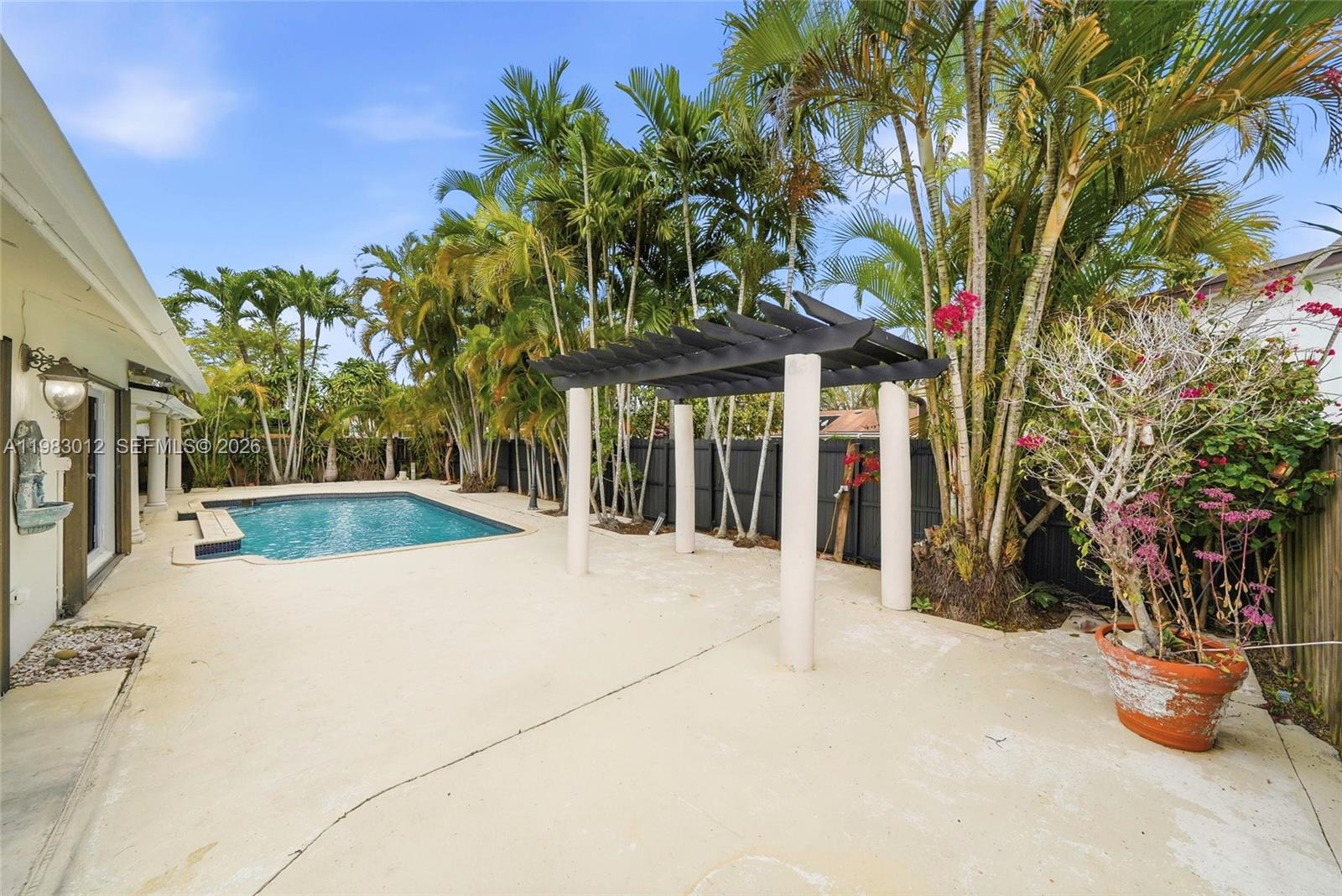 12715 SW 96th Ter Miami, FL 33186