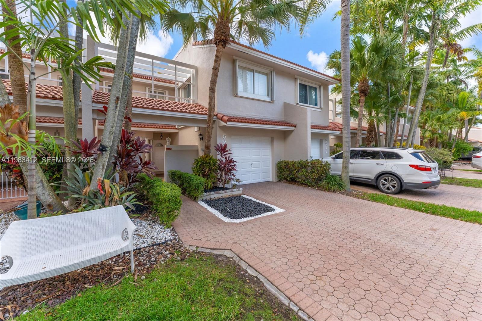 5208 NW 103rd Ave Doral, FL 33178