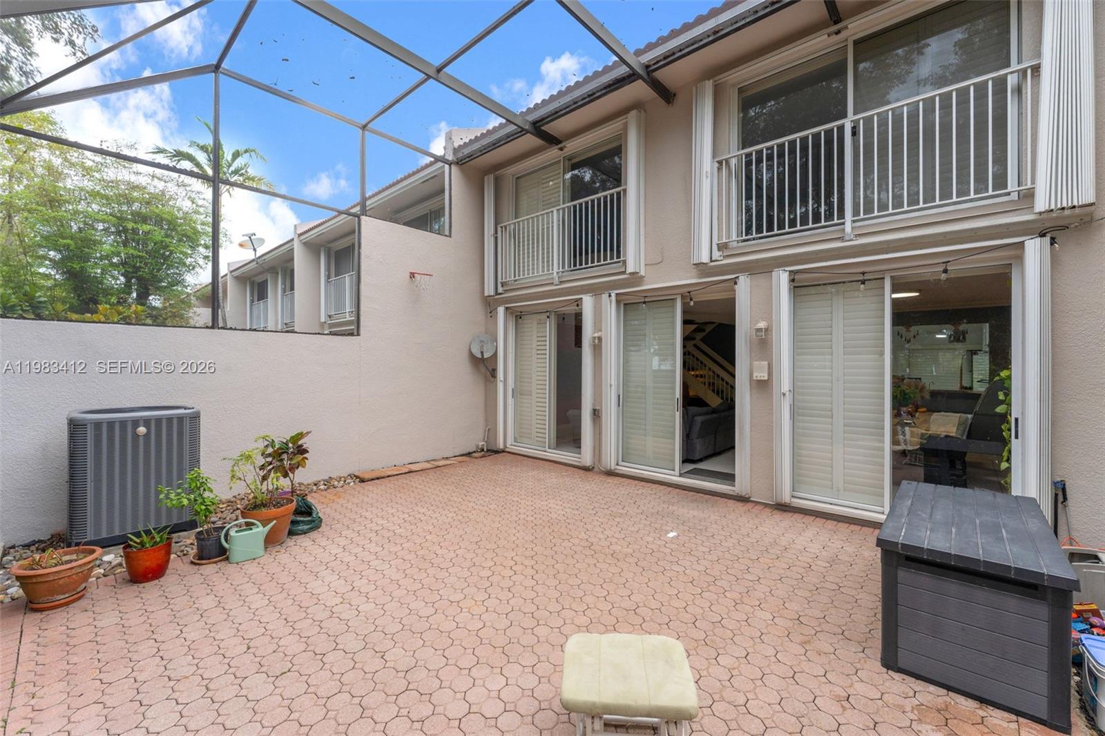 5208 NW 103rd Ave Doral, FL 33178